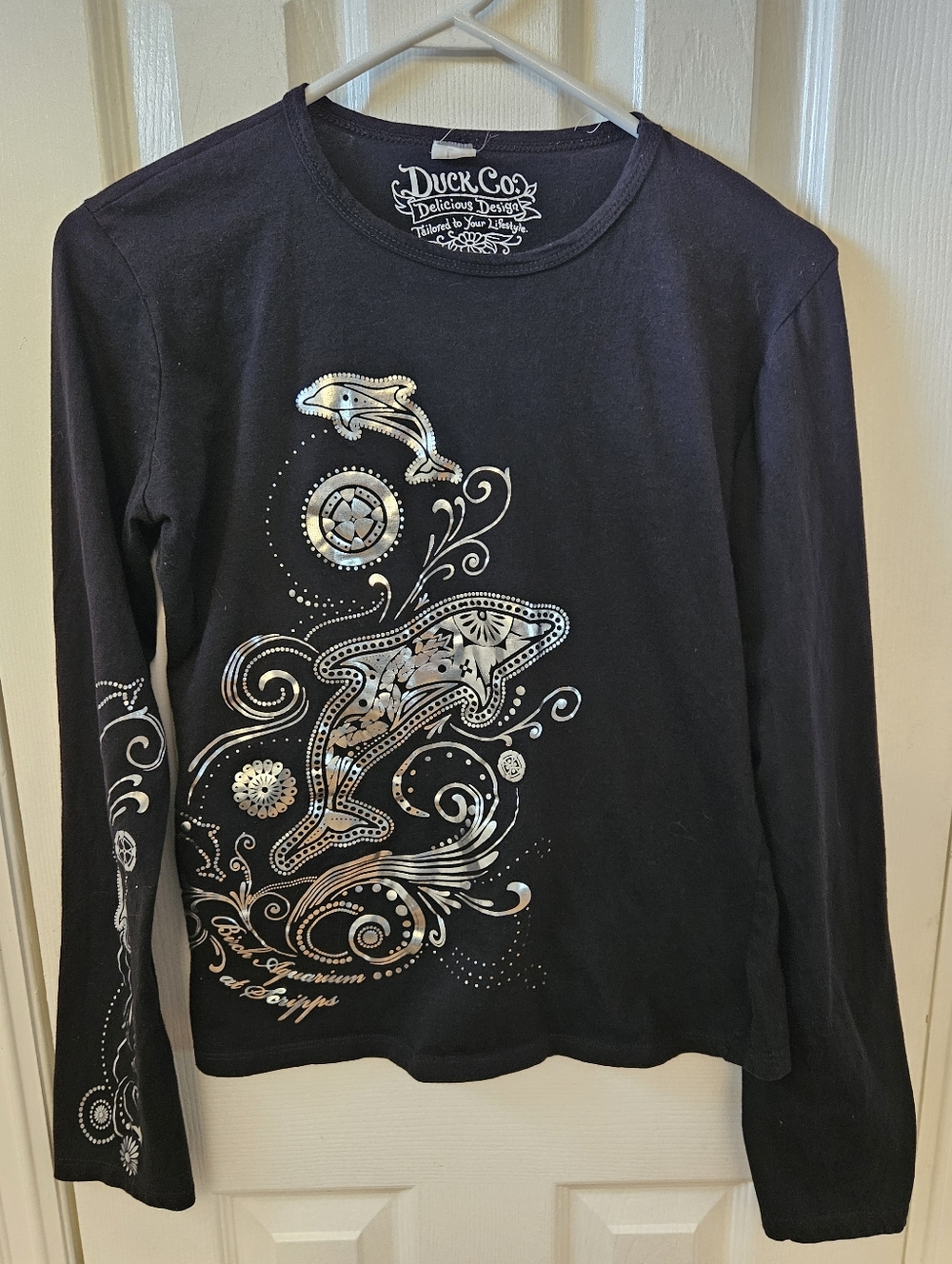 Duck Co. Long Sleeve Black T-Shirt Silver Design - L - Birch Aquarium at Scripps